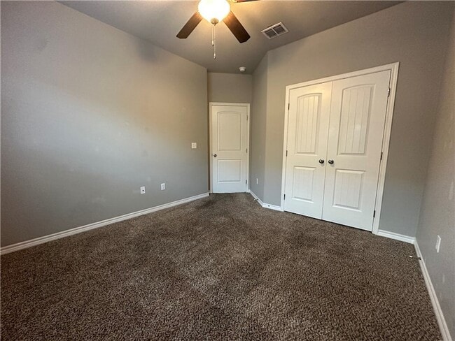 Building Photo - 1015 Santa Catalina St