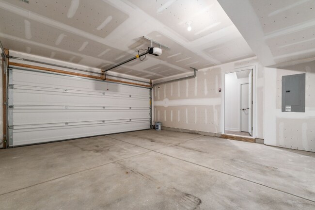 Building Photo - 144 Dusky Willow Dr