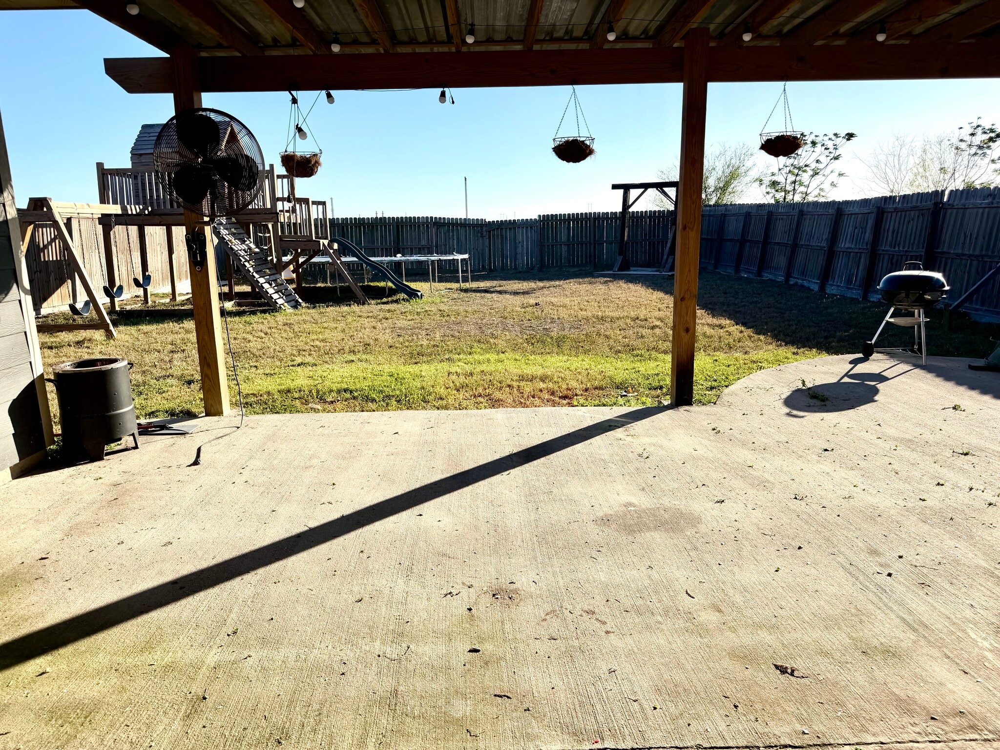 Building Photo - 11505 S Crk Dr