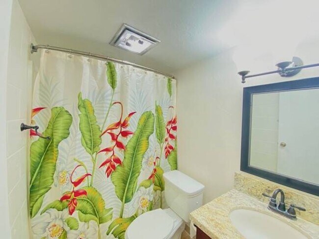 Building Photo - 2br/1ba/1pkg Apartment in Hokuahi Apartmen...