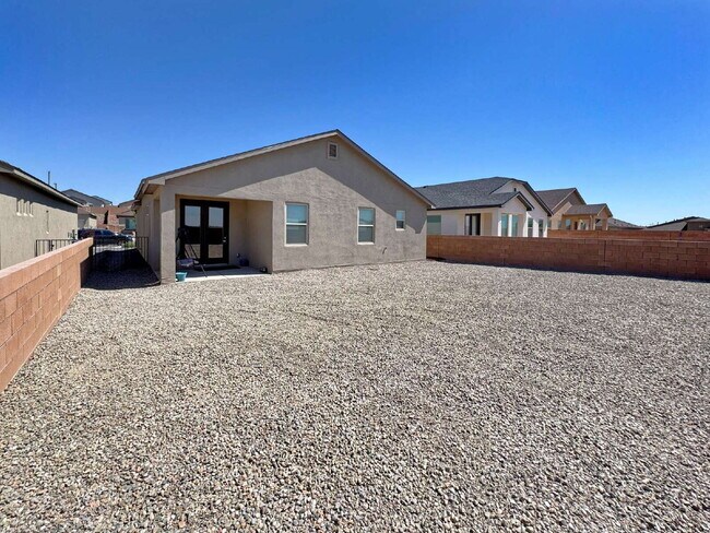 Building Photo - Almost New (2025) Home in Central Rio Rancho!