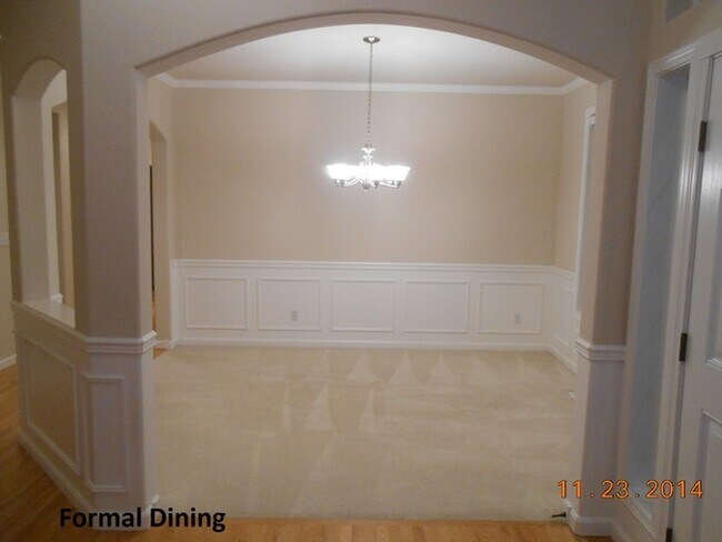 Building Photo - Beautiful 4 Bed 3 Bath with Bonus Room Home in Convenient Location in Lynnwood.