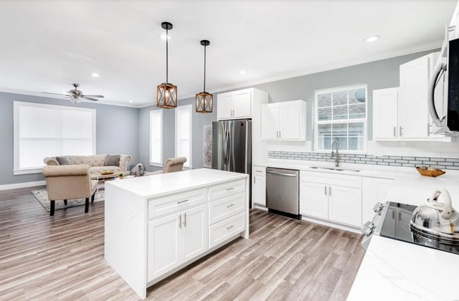 Building Photo - North Hampton Gem!