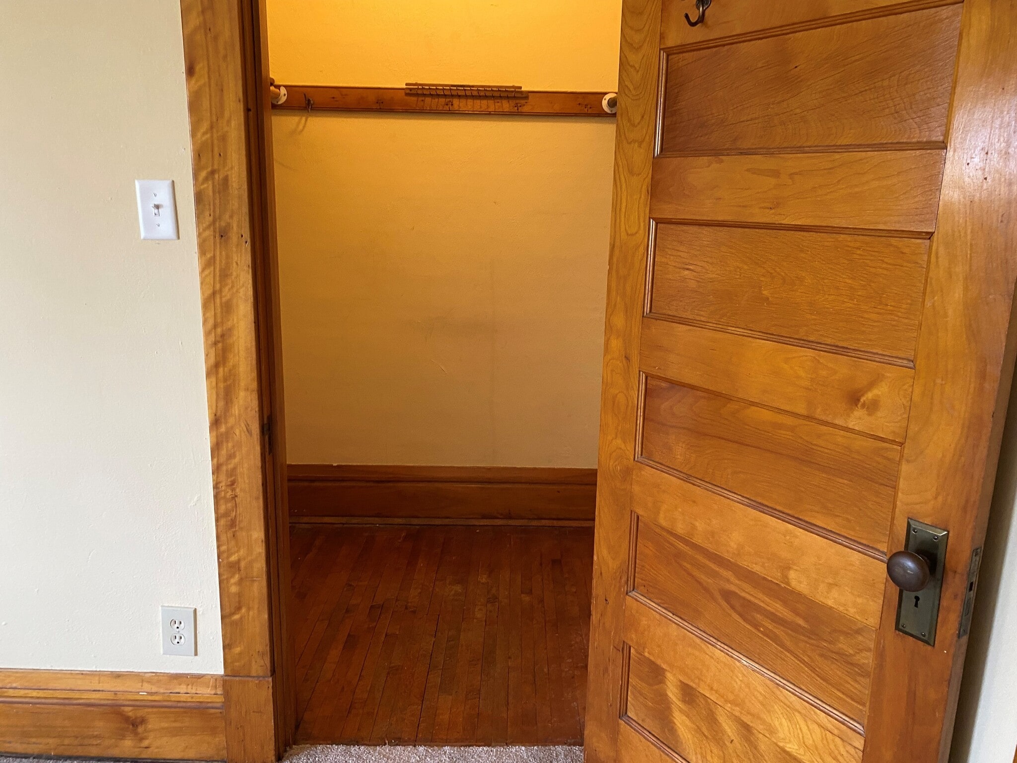 Bedroom 1 closet - 100 Oxford St N