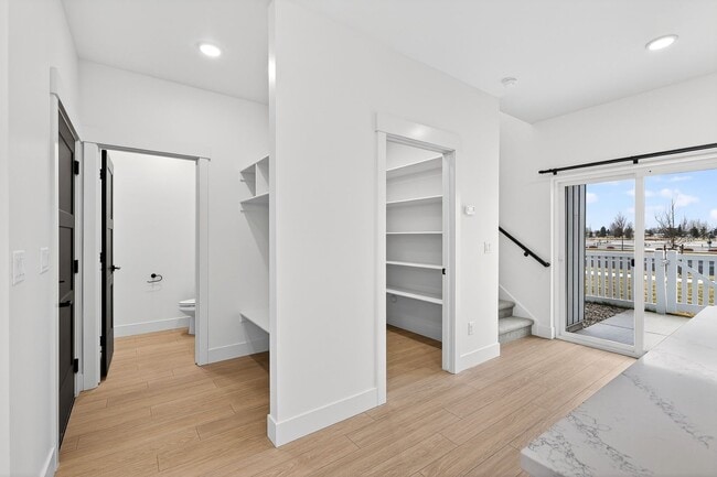 Building Photo - BRAND NEW TOWNHOME IN REXBURG WITH GARAGE