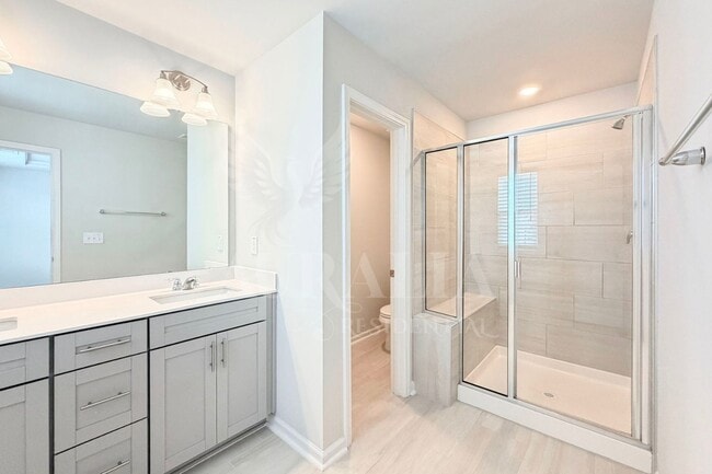 Building Photo - 3018 Brellon Ln
