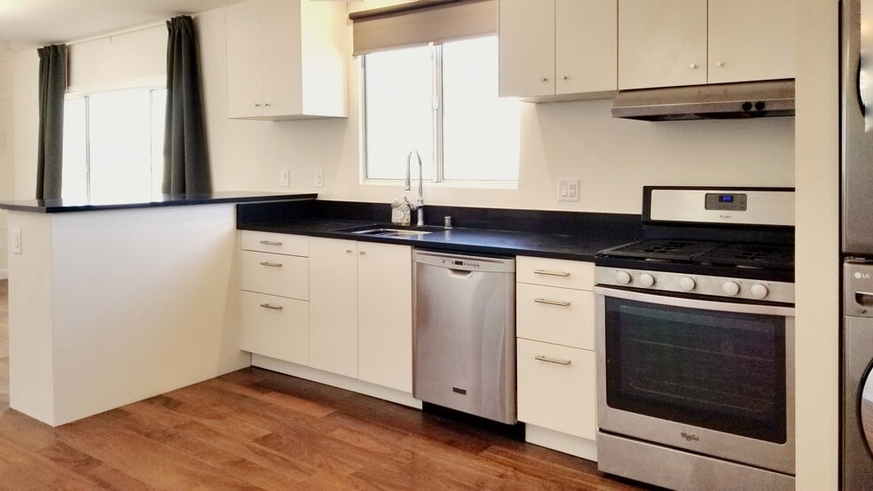 Building Photo - 3919 W 27th St