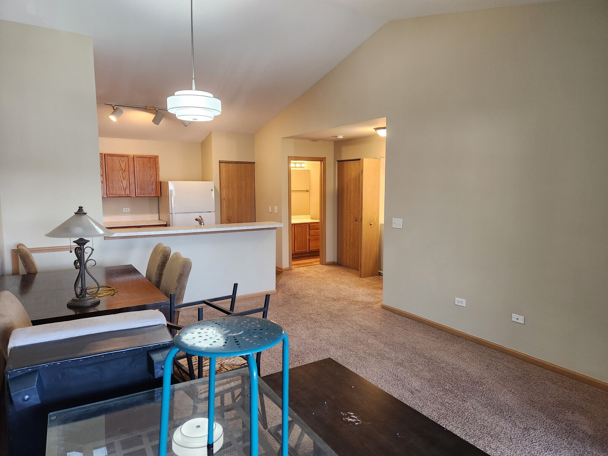 Building Photo - 1819 Silverstone Dr