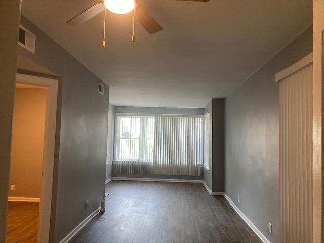 Building Photo - 6142 S Artesian Ave