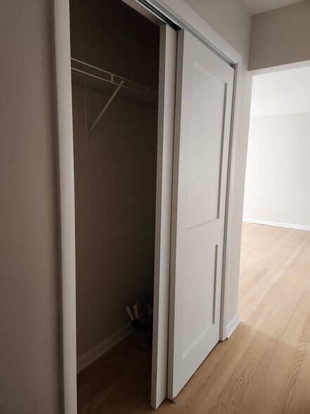 Building Photo - 33 Cranbrook Dr