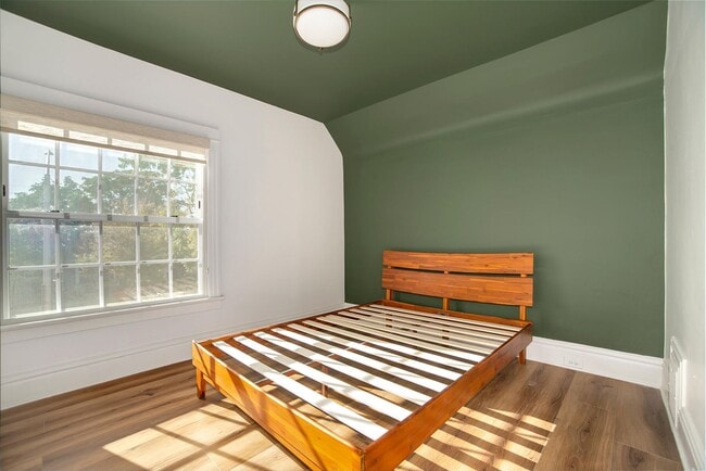 Building Photo - Beautifully Updated Home for Rent | Classic Charm with Modern Upgrades