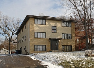 Building Photo - 4347 University Ave NE