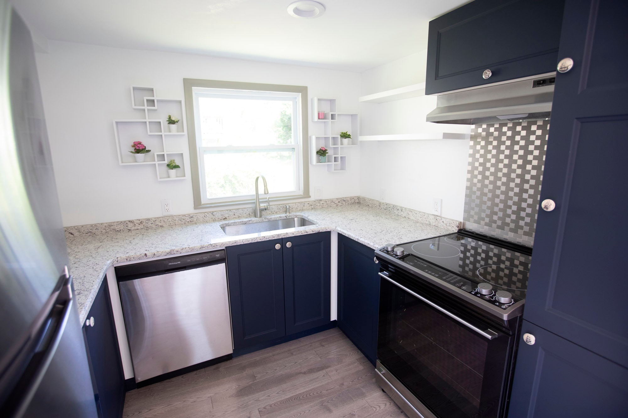 kitchen - 9024 Garfield Dr