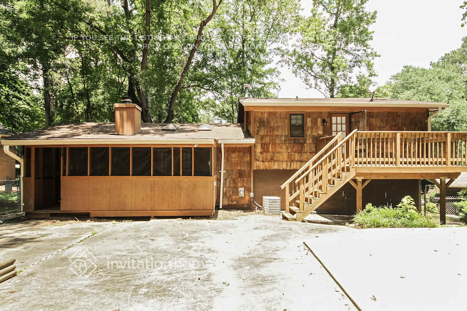 Building Photo - 3236 Lincoln Pl