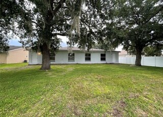 Building Photo - 722 Lucaya Dr