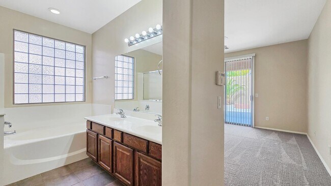 Building Photo - 13395 S 176th Ln