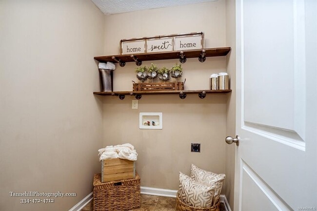 Building Photo - 1641 Buena Vista Blvd