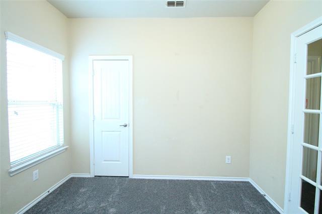 Building Photo - 4817 Green River Dr