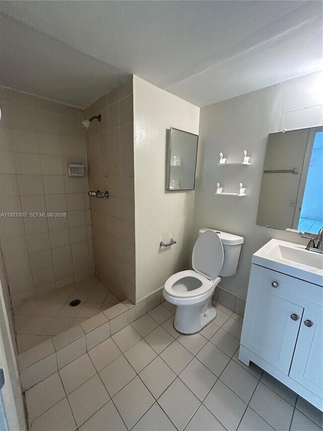 Building Photo - 8400 SW 154th Cir Ct