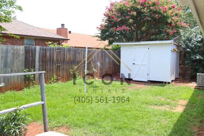 Building Photo - 3820 Southwind Ct