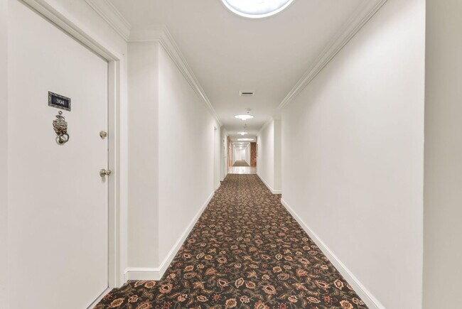 Building Photo - UTILITIES INCLUDED | Low Move-In | 1-Bedroom in Coral Gables w/ Parking