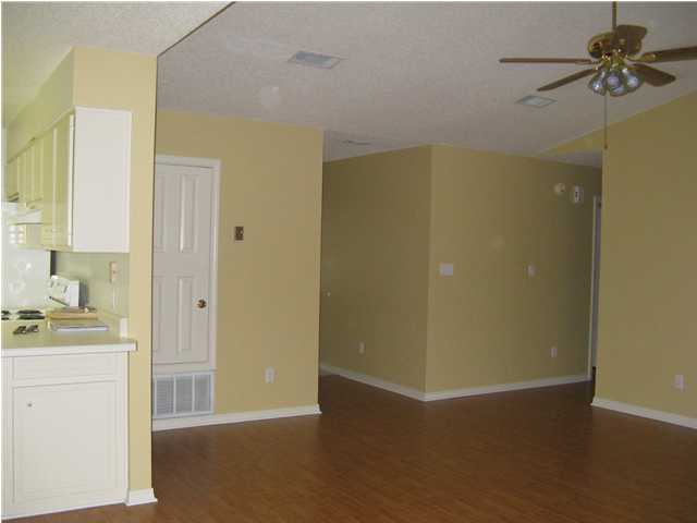 Building Photo - 707 Linden Ave