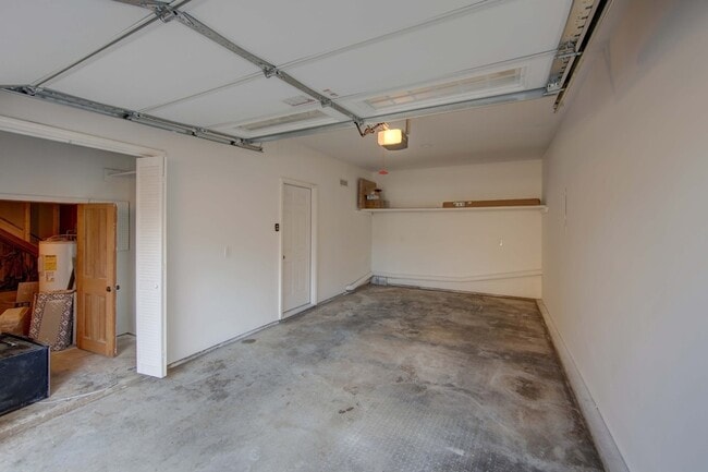 Building Photo - 1129 W Main St