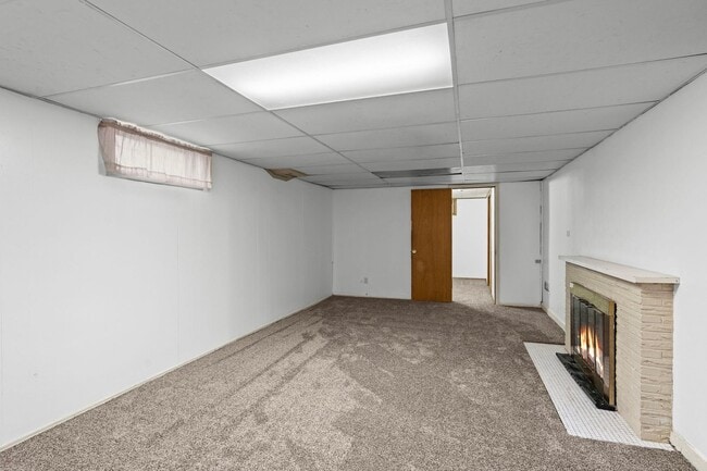 Building Photo - Charming Updated Single-Family Home Near Northtown