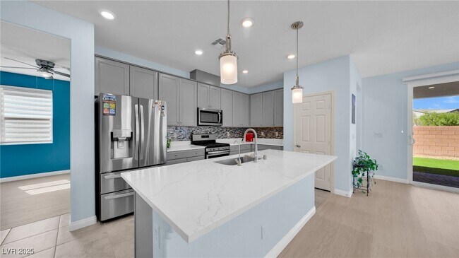 Building Photo - 5827 Casa Branca St