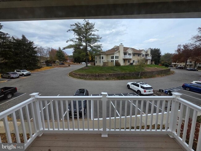 Building Photo - 30 Brookside Ct