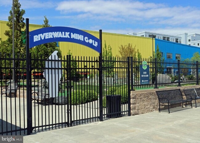Building Photo - 530 Harlan Blvd