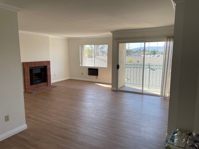 Building Photo - 4230 S Centinela Ave