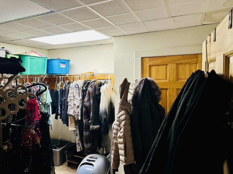 Building Photo - 160 N Main St