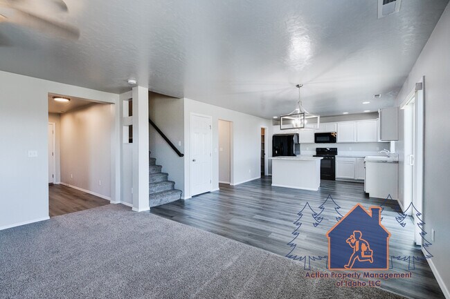 Building Photo - 3181 N Saratov Wy