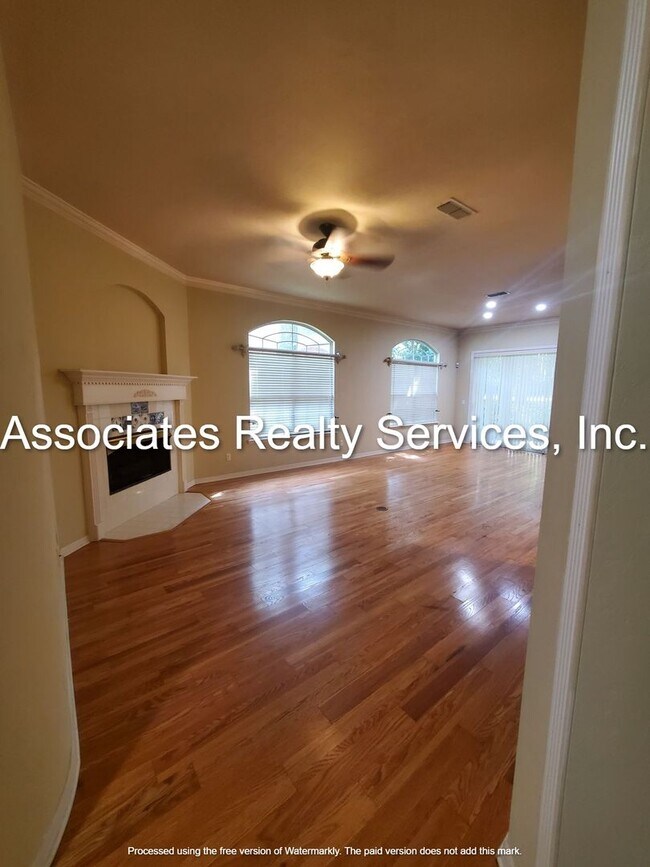 Building Photo - 5231 SW 103rd Dr