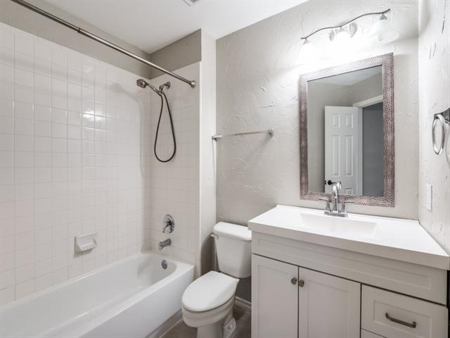 Building Photo - 2313 Campfire Ln