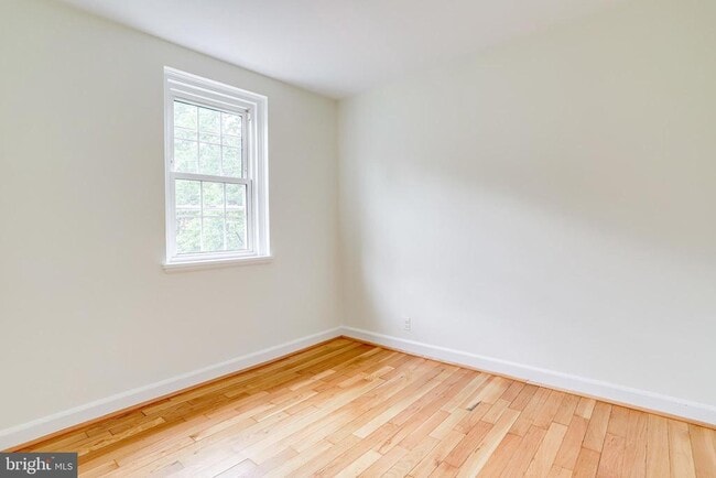 Building Photo - 2822 S Buchanan St