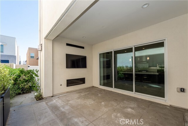Building Photo - 255 Sawbuck