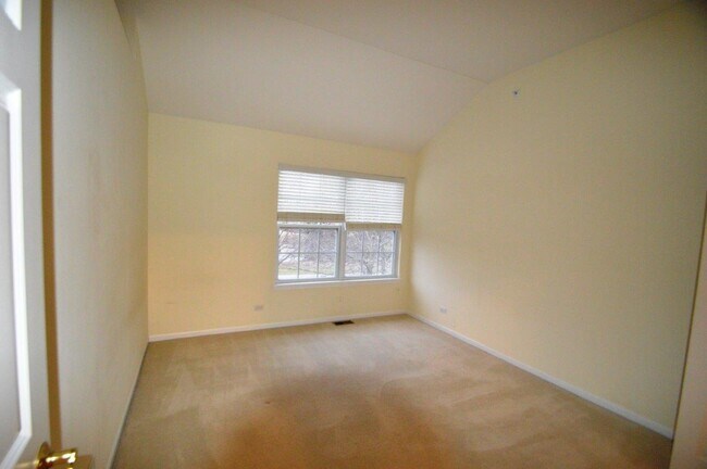Building Photo - 8095 Boulder Ct