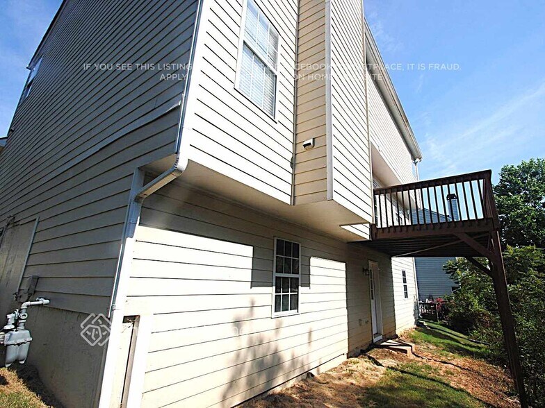 Building Photo - 1343 Dalesford Dr