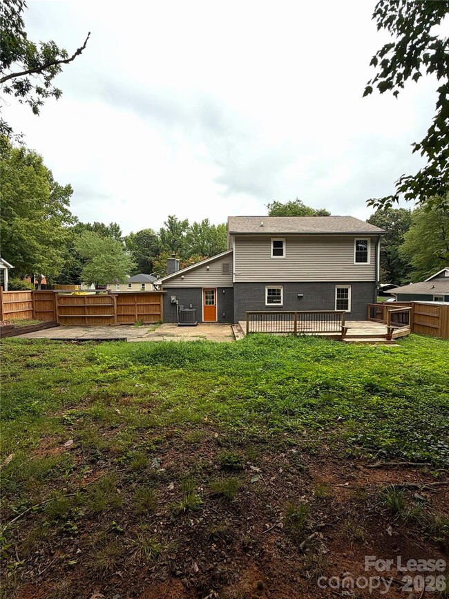 Building Photo - 5406 Barrington Dr