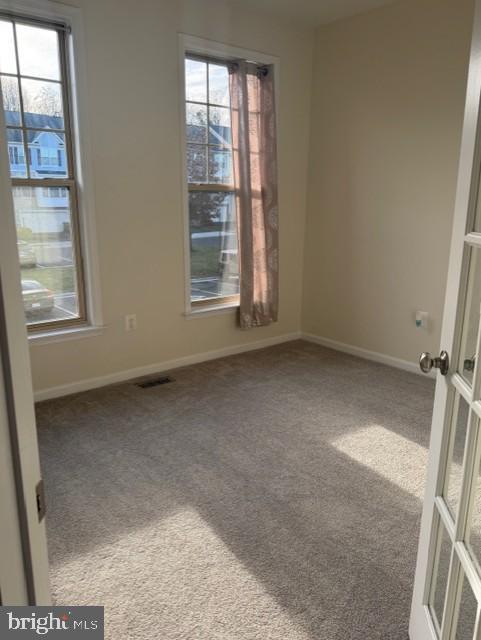 Building Photo - 165 Royal Ct