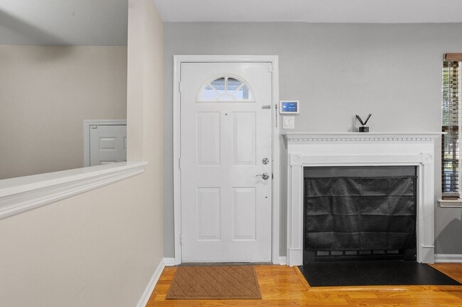 Building Photo - 3 Bd / 2.5 Bth Council Rock Townhome