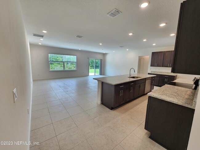 Building Photo - 3256 Crocus Ln