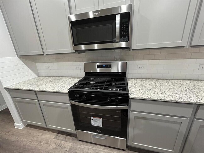 Building Photo - 7850 Alset Dr