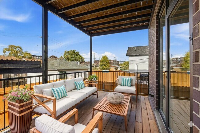 Building Photo - 2718 Budd St