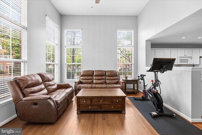 Building Photo - 4910 Barbour Dr