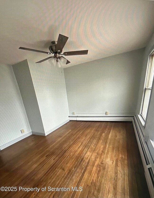 Building Photo - 504 Storrs St