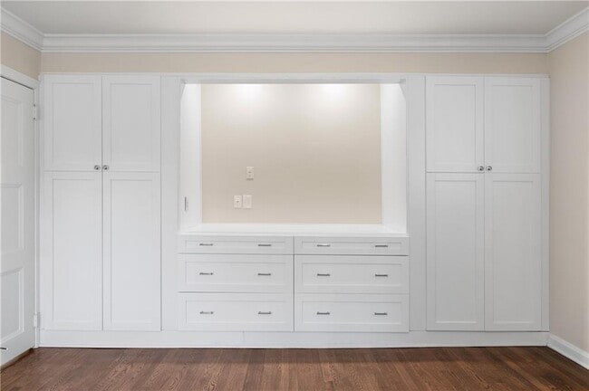 Building Photo - 128 Osner Dr NE