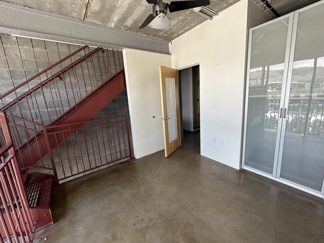 Building Photo - 360 W 300 S